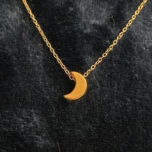 Gold Crescent Moon Pendant Necklace